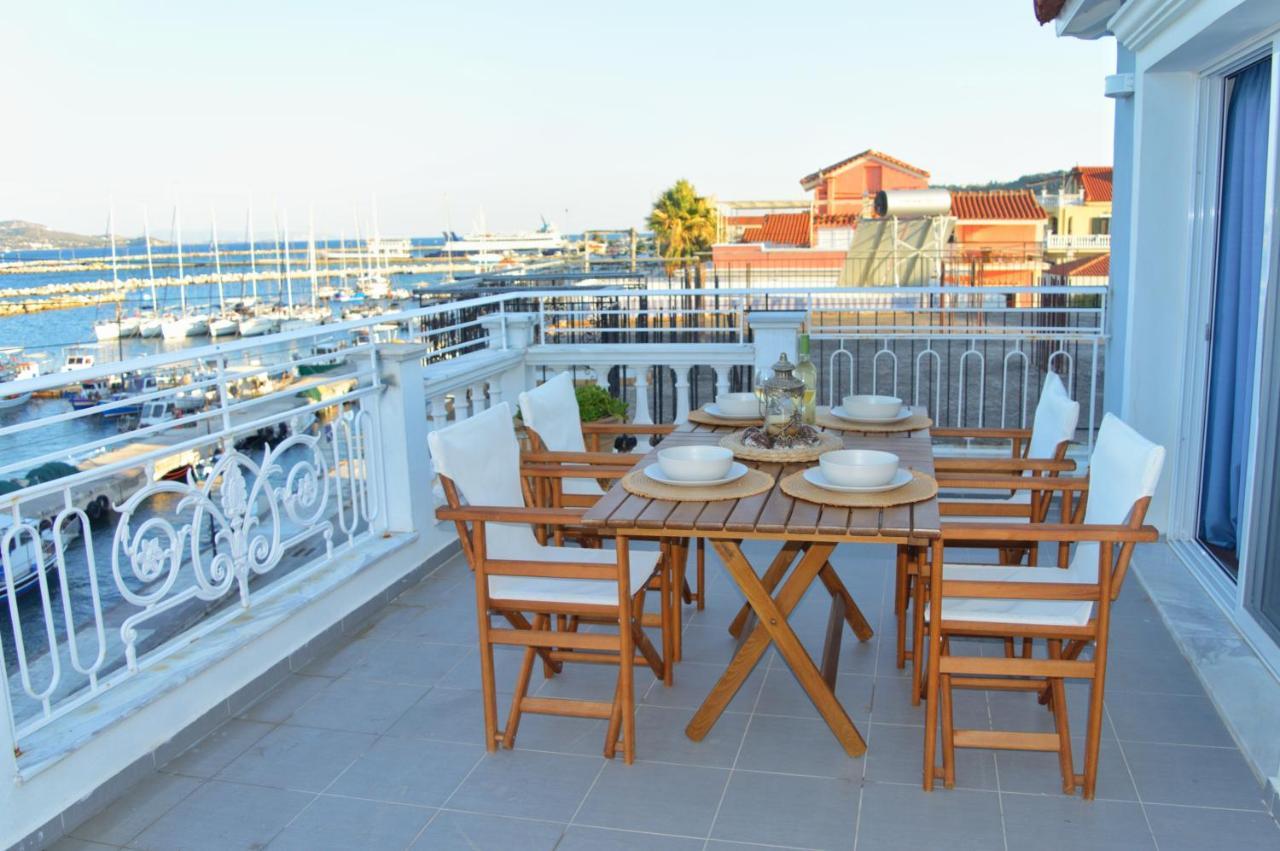 La Maison Bleue Apartment Lixouri Ngoại thất bức ảnh